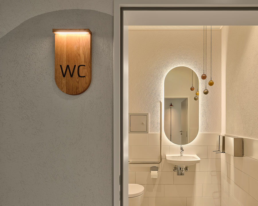 Holz-Schild mit 